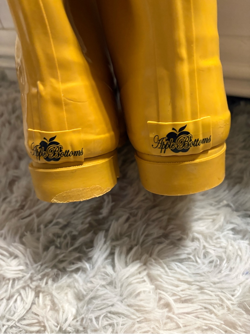 Apple Bottoms 🍎 Mustard Yellow Glossy Rain Boots with Knit Cuffs. Sz 9 - Picture 3 of 14